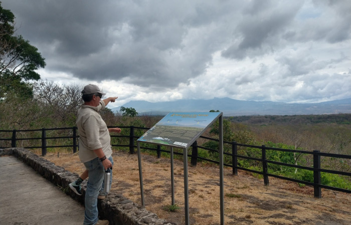 Visita a Parque Nacional Santa Rosa  Mirador Monumento de los Héroes  30 Abril 2022