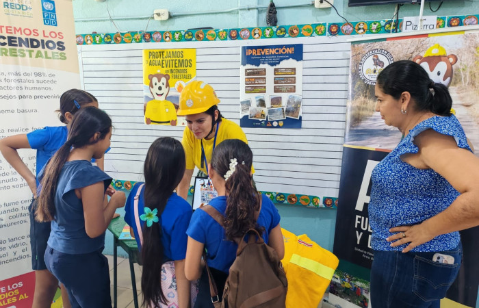 Feria STEAM Escuela Corazón de Jesús
