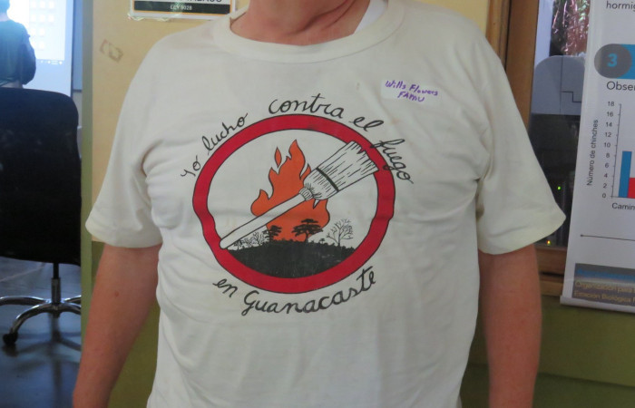 Camiseta antigua del Programa de Fuegos de ACG