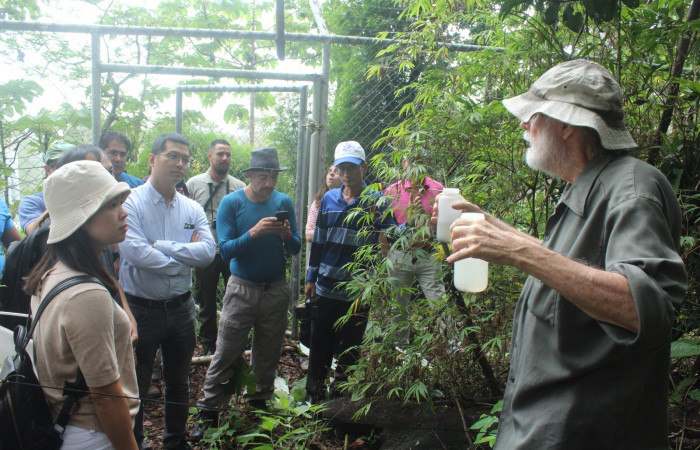 Explicación de trampas Malaise  Proyecto Geotérmico Las Pailas II  20 de agosto 2019  Foto: Melissa Espinoza