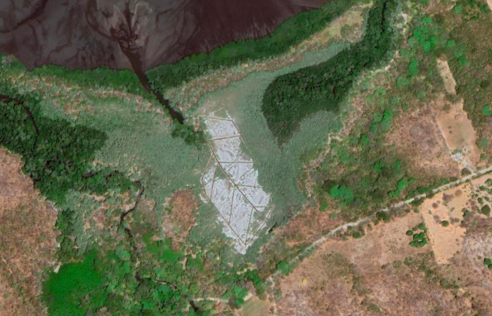 Imagen del manglar de Bahía Tomas y la vía de acceso al sector Murciélago, del Parque Nacional Santa Rosa.