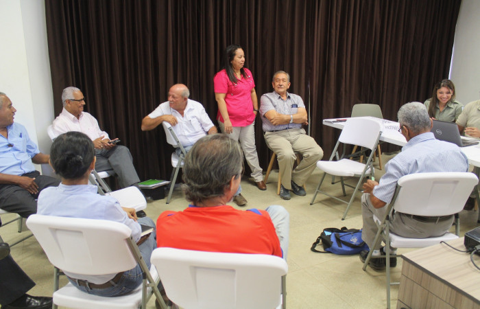 Charla aspectos legales del Consejo Regional